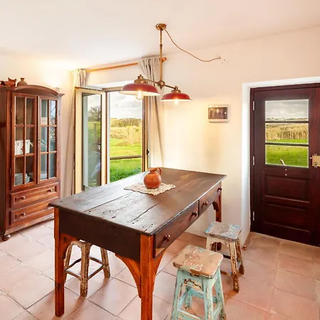 The Indigo Windmill Retreat, Peniche וילה *