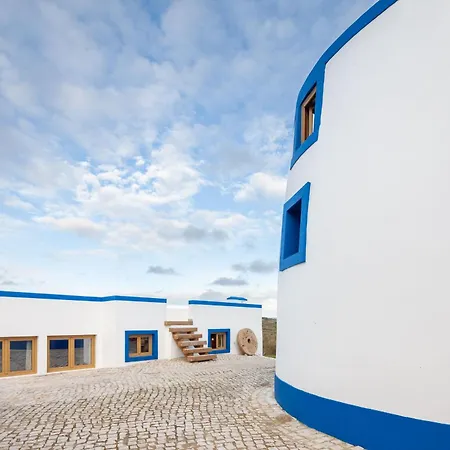 וילה The Indigo Windmill Retreat, Peniche