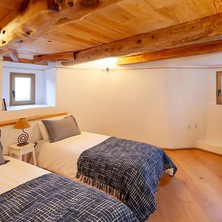 The Indigo Windmill Retreat, Peniche فيلة