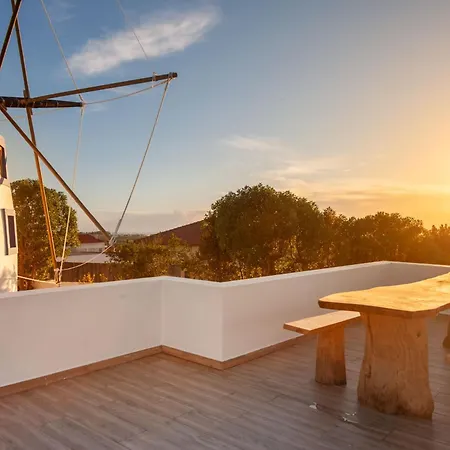 וילה The Indigo Windmill Retreat, Peniche אנטוגויה דה באלייה