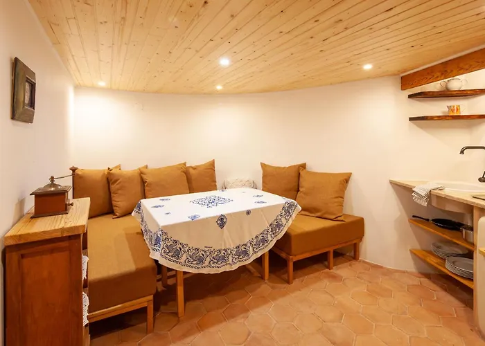 The Indigo Windmill Retreat, Peniche Вилла