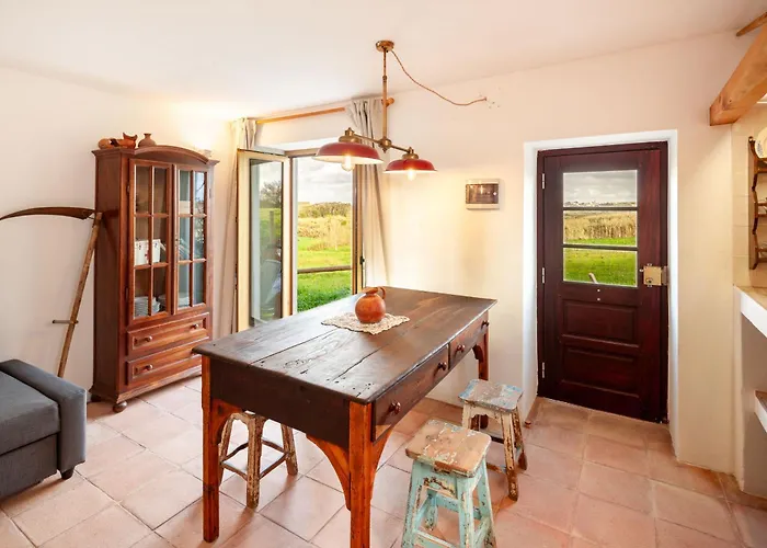 The Indigo Windmill Retreat, Peniche Вилла *