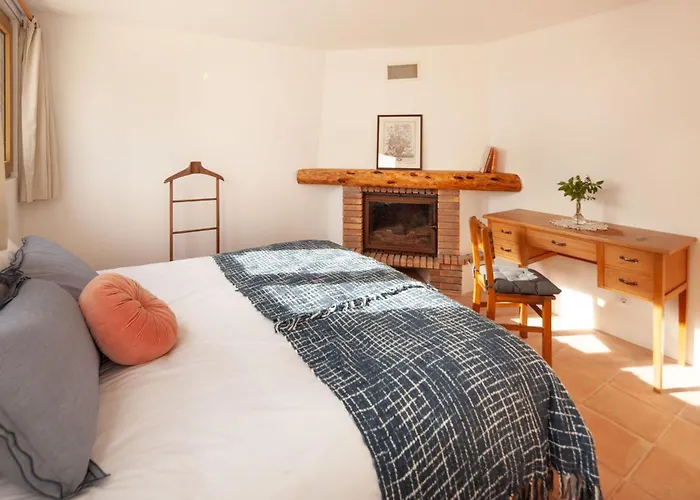 The Indigo Windmill Retreat, Peniche Вилла